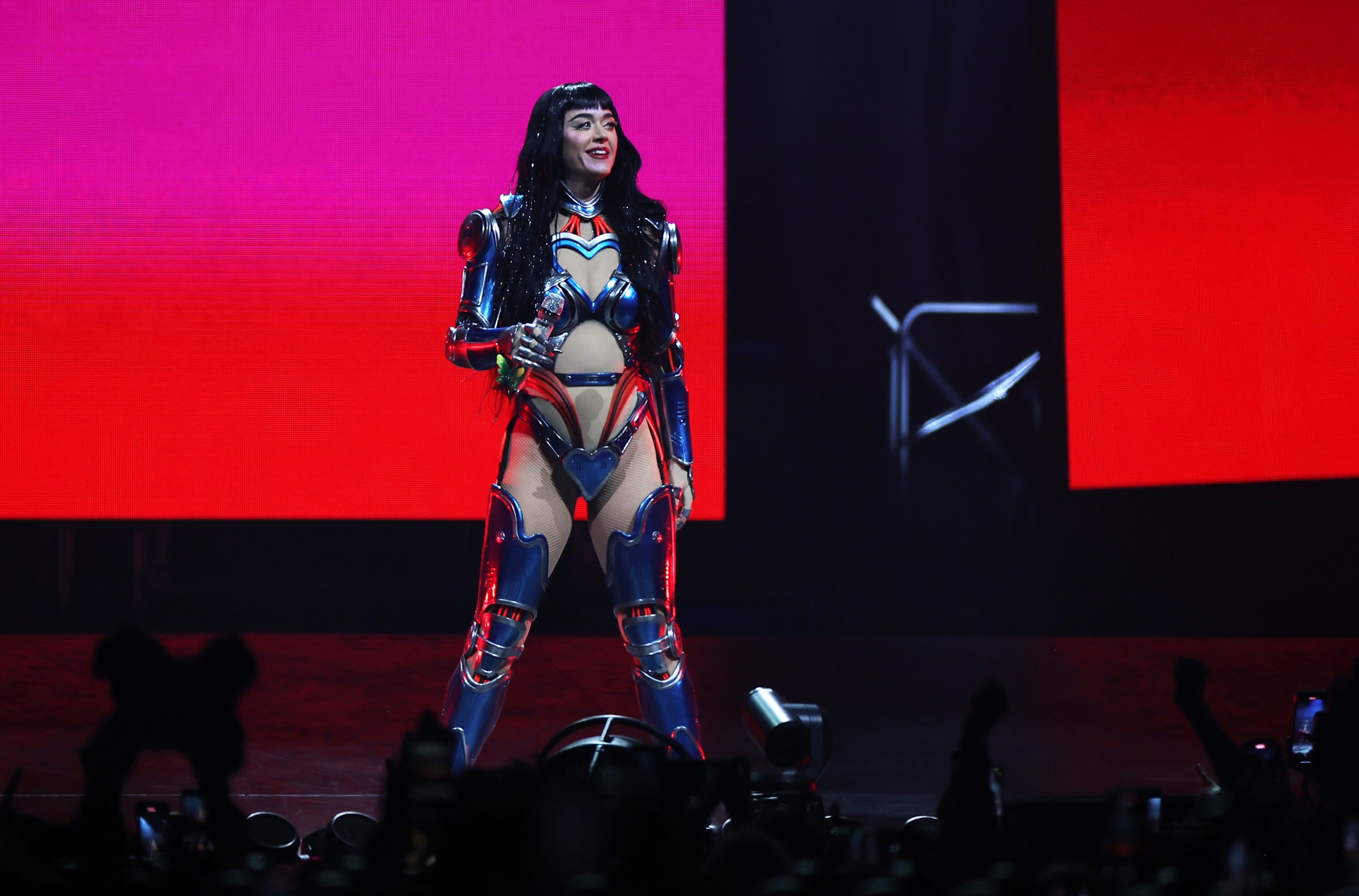 Can pop music actually predict a recession?